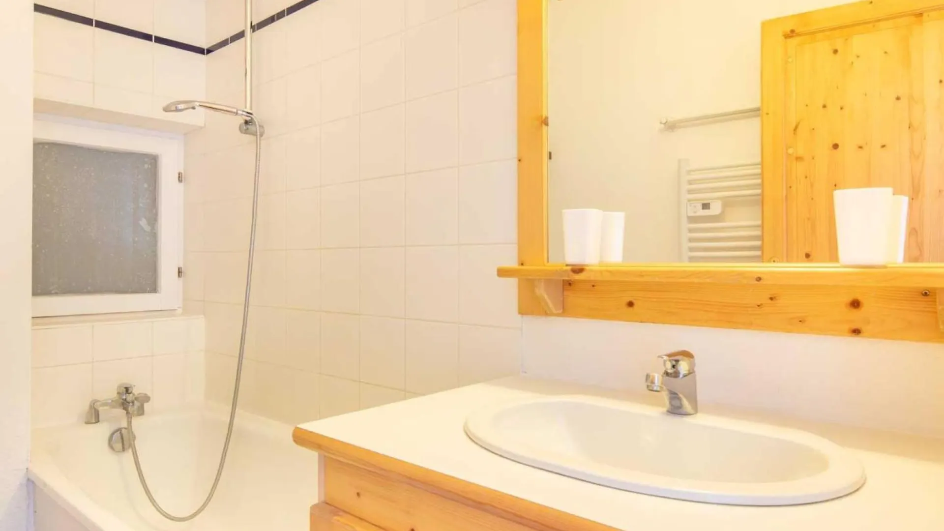 Apartment Les Fermes De Saint Sorlin - Kalmia K By Interhome